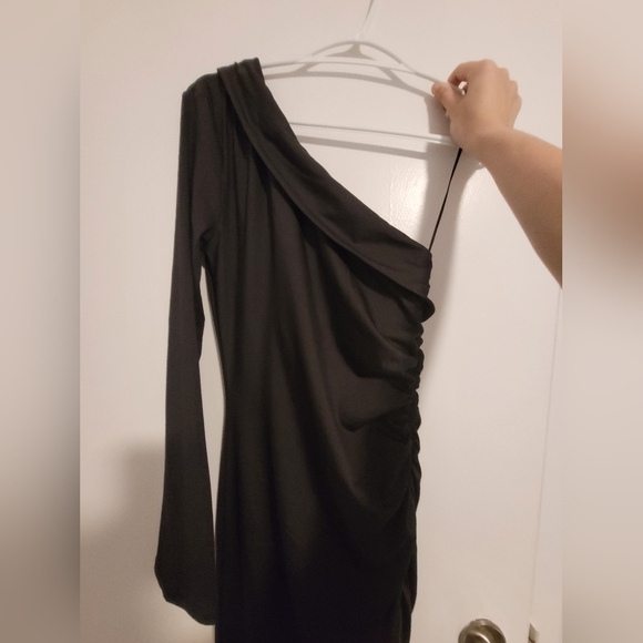 Princess Polly Mahira dress NWT One shoulder maxi black - Picture 3 of 4